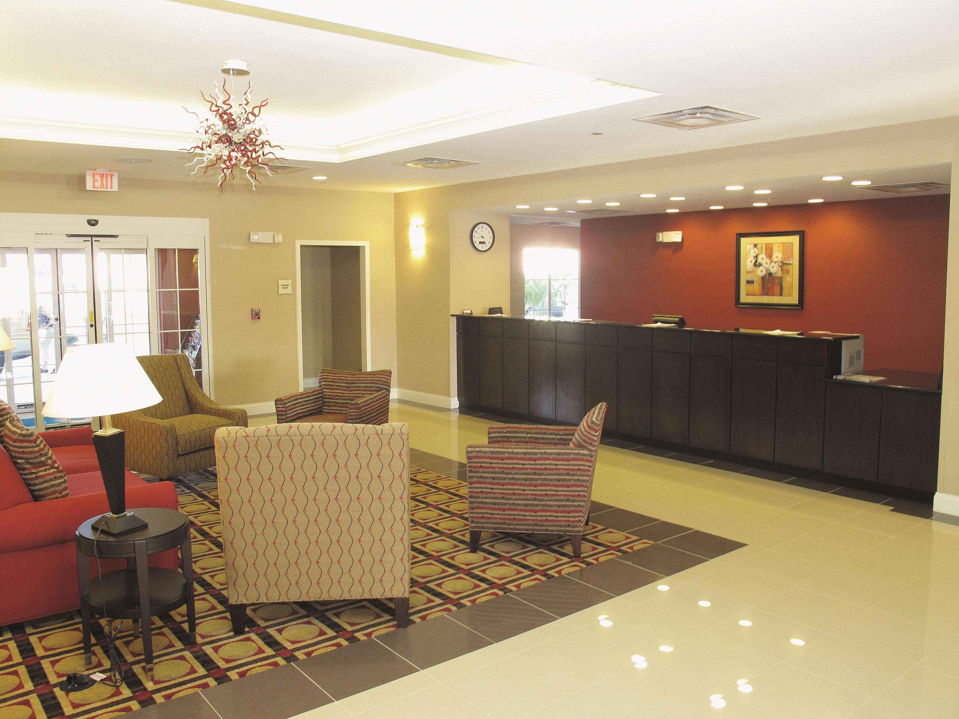 La Quinta By Wyndham Macon West Hotel Exterior photo